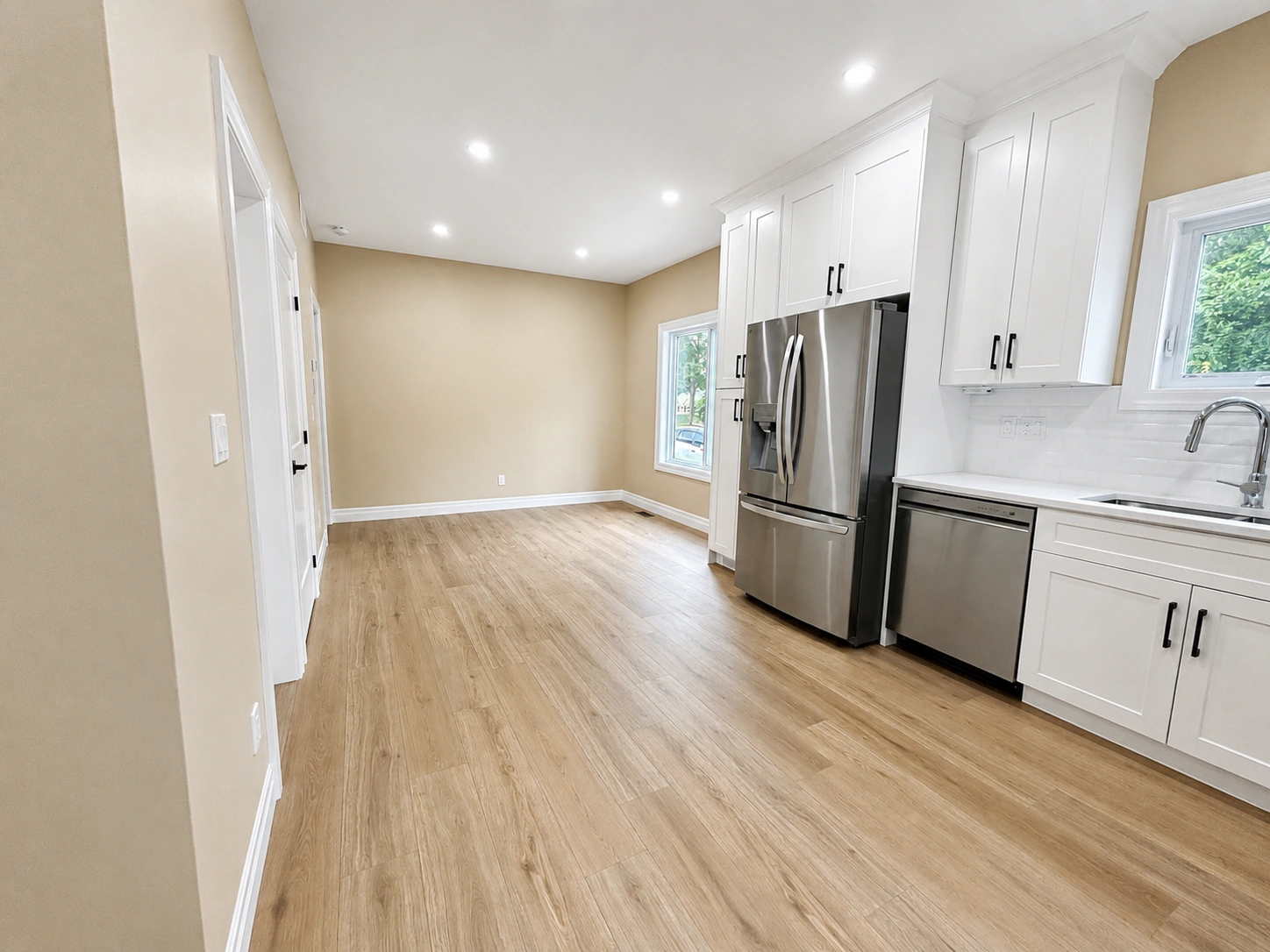 8385 Riverside Dr E project image